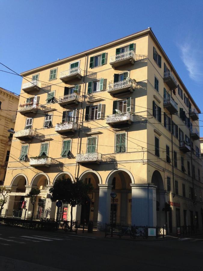 Апартаменты La Mansarda Dei Poeti La Spezia Cinque Terre Экстерьер фото